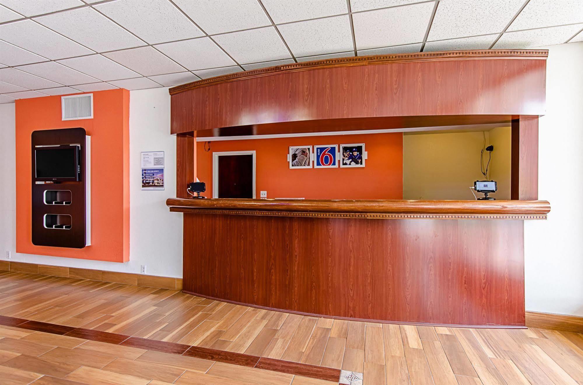 Motel 6-Staunton, Va Eksteriør billede