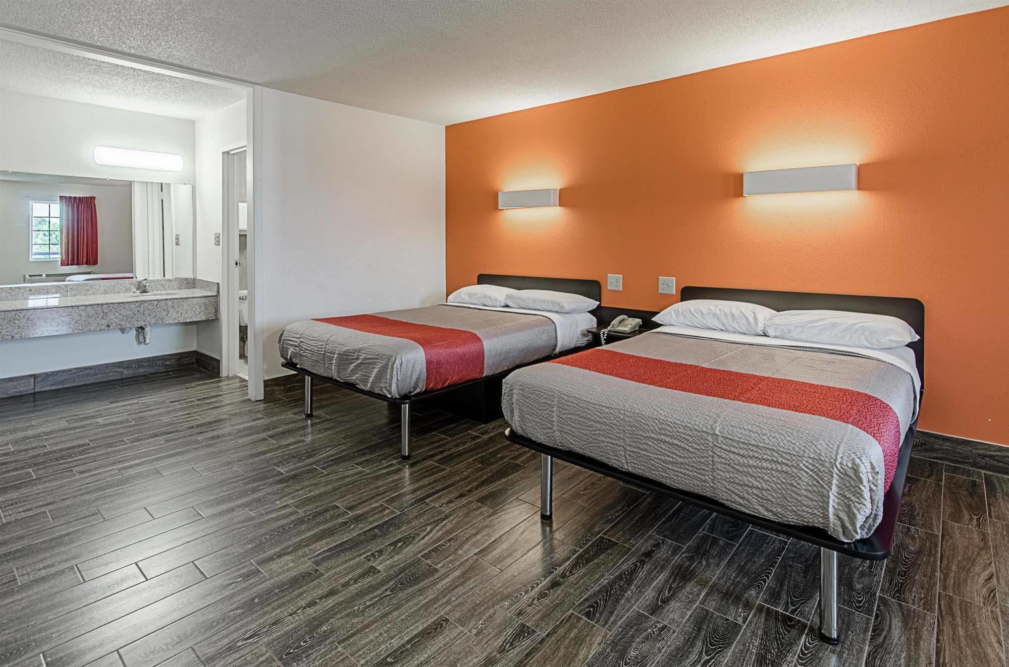 Motel 6-Staunton, Va Eksteriør billede