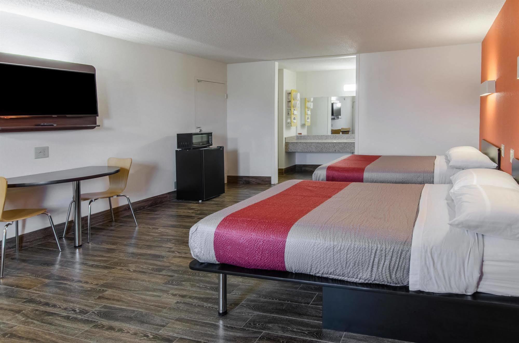 Motel 6-Staunton, Va Eksteriør billede